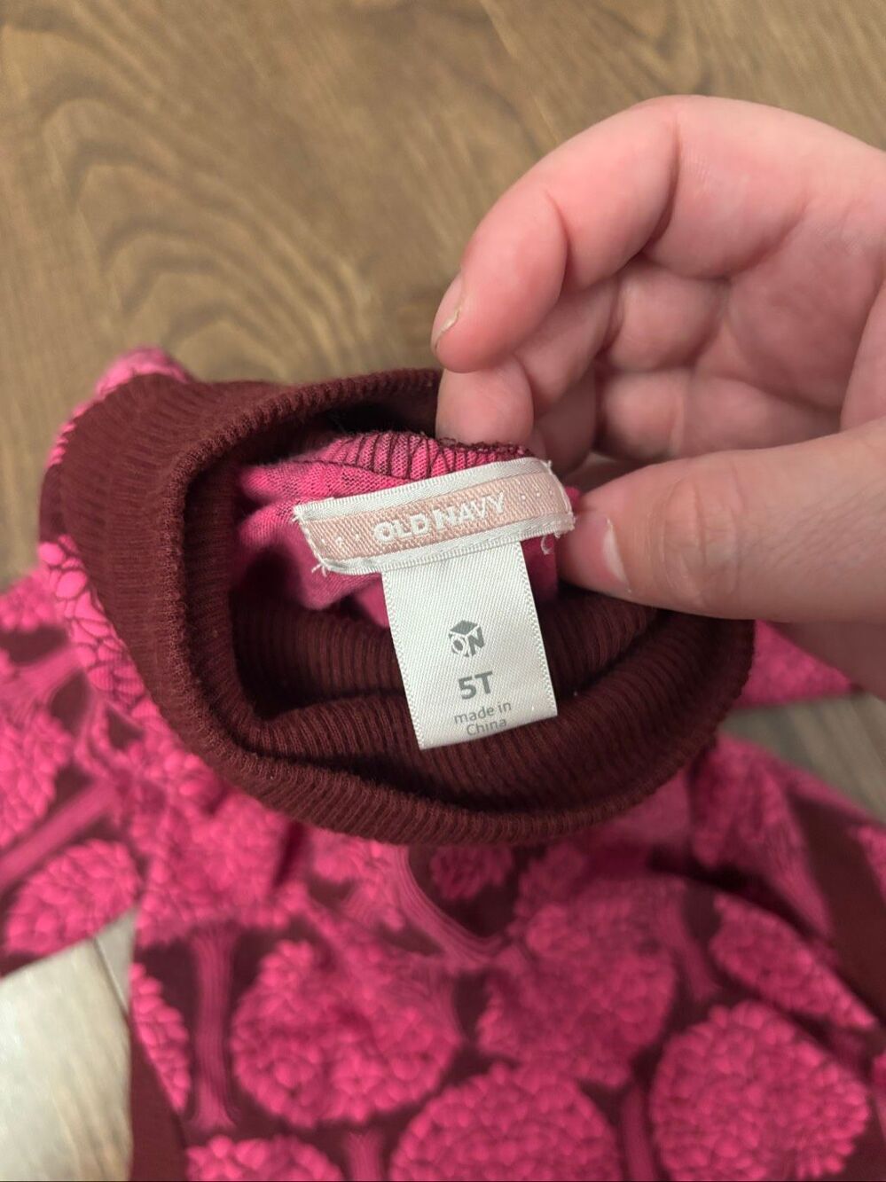 Vintage Y2K Old Navy Burgundy Cowl Neck Dress Girls Size 5T Pockets - Picture 4 of 5
